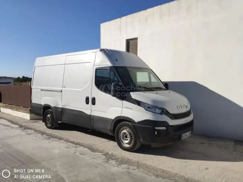 Foto del IVECO Daily Furgón 35S14 V 3000 H1 7.3 136