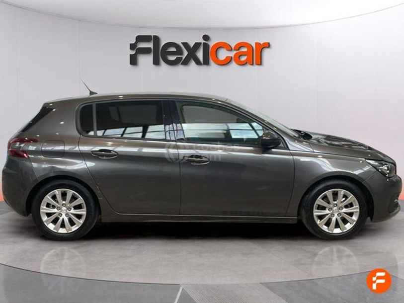 Foto del PEUGEOT 308 1.2 PureTech S&S Style 130