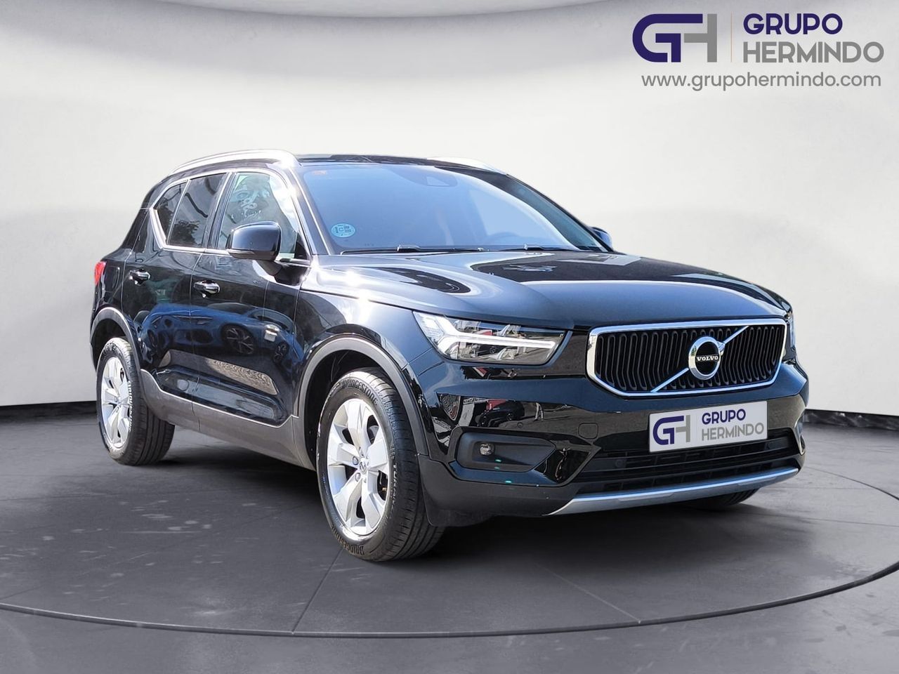 VOLVO XC40 (1.5 T3 MOMENTUM AUT) en Pontevedra