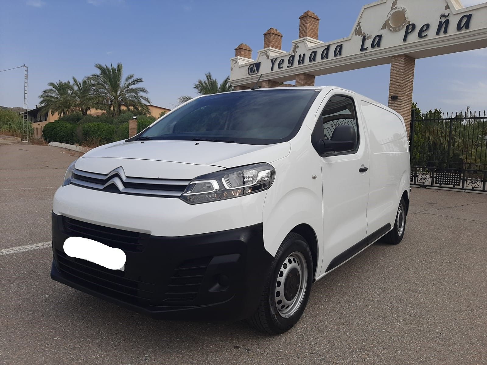 Foto del CITROEN Jumpy Combi 1.5 BlueHDI Talla XL Confort 120
