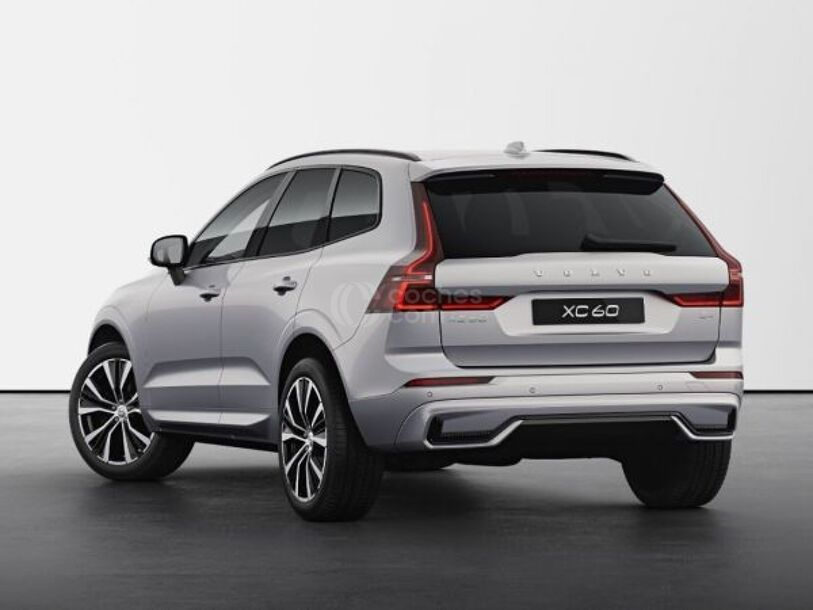 Foto del VOLVO XC60 B4 Plus Dark AWD Aut.