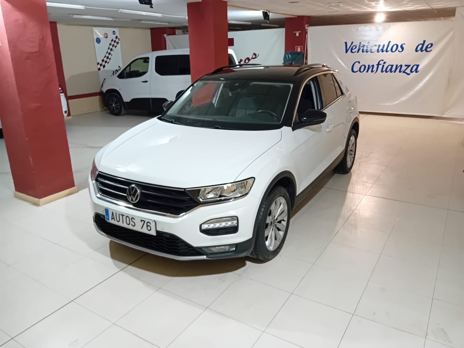 VOLKSWAGEN T-Roc (2.0TDI Advance 85kW) en Badajoz