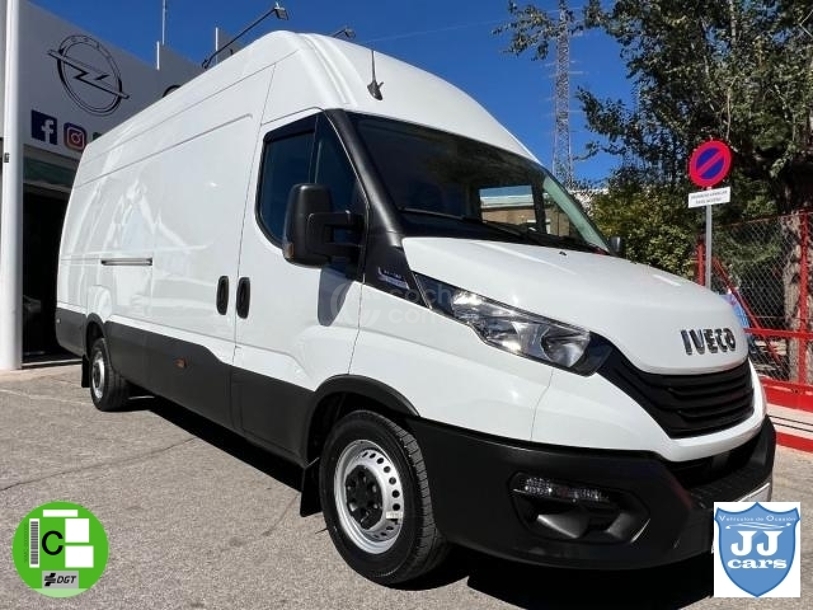 Foto del IVECO Daily Furgón 33S16 V 3000 H1 7.3 156