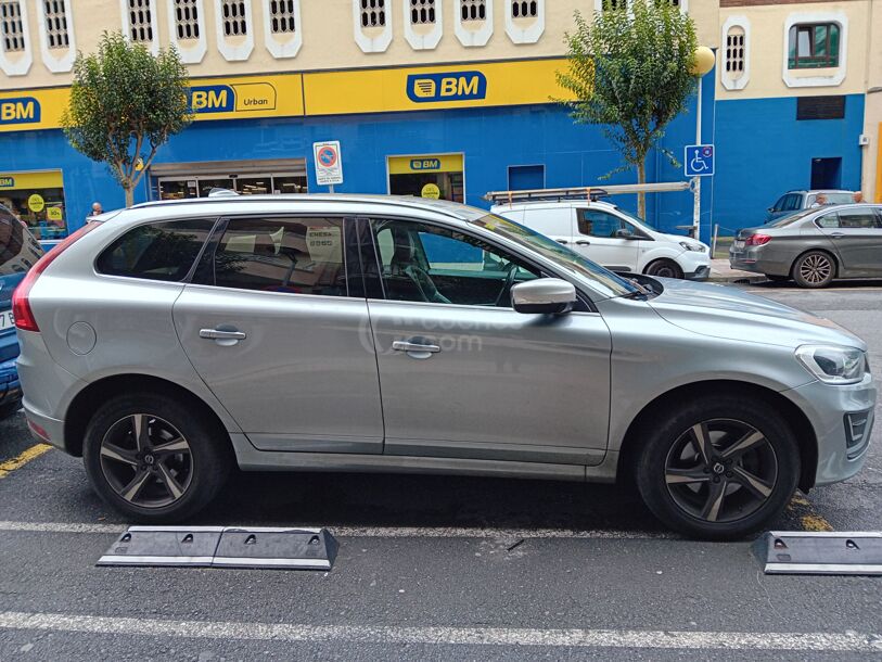 Foto del VOLVO XC60 D4 R-Design Momentum AWD Aut. 190