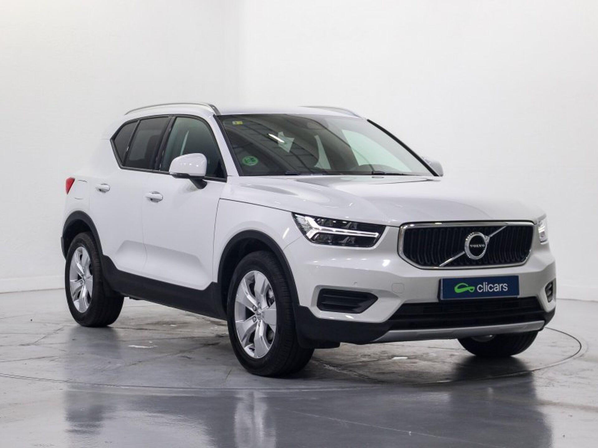 Imagen 3 de VOLVO XC40