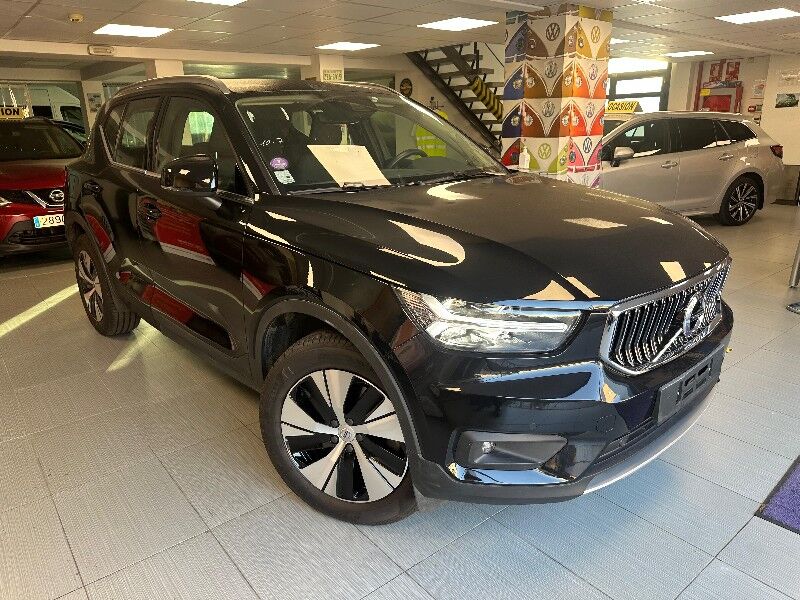 VOLVO XC40 (1.5 T5 Twin Recharge Inscription Ex Auto) en Barcelona