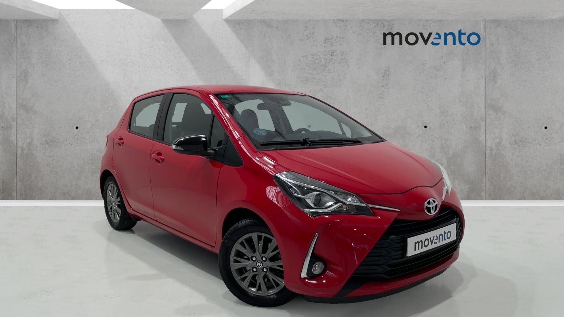 TOYOTA Yaris (1.5 Active Tech 82 kW (111 CV)) en Barcelona