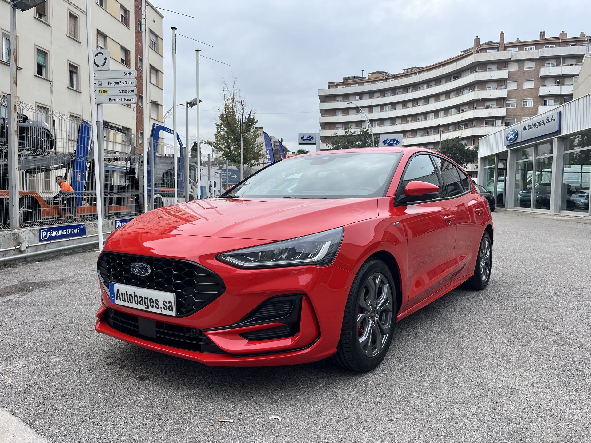 FORD Focus (1.0 Ecoboost 125cv MHEV ST-Line) en Barcelona