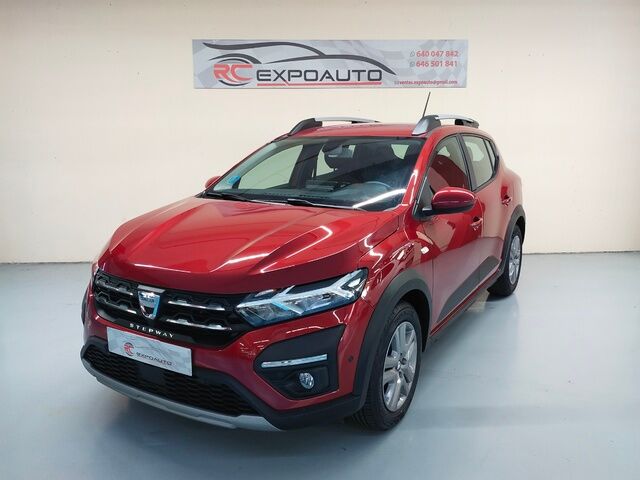 DACIA Sandero (Stepway Comfort ECO-G 74 kW (101 CV)) en Barcelona