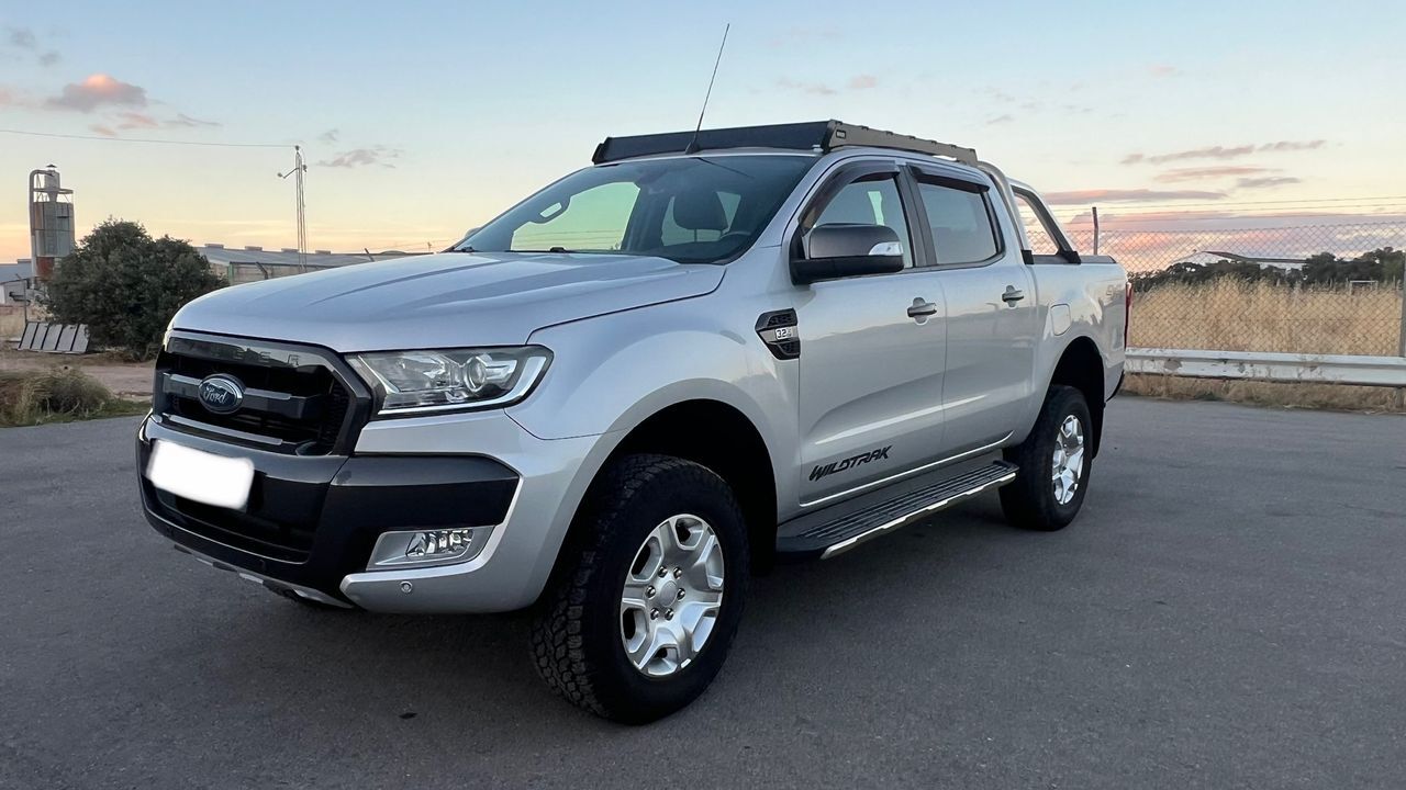 FORD Ranger (3.2 TDCi 147kW 4x4 Dob Cab Wildtrack AT) en Córdoba