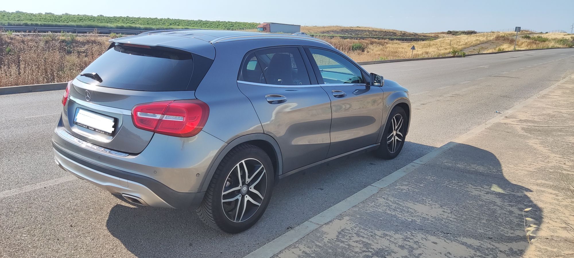 Foto del MERCEDES Clase GLA GLA 200d AMG Line 7G-DCT