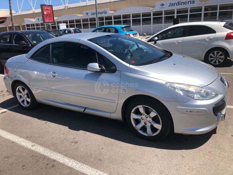 Foto del PEUGEOT 307 CC 2.0HDI Sport 136