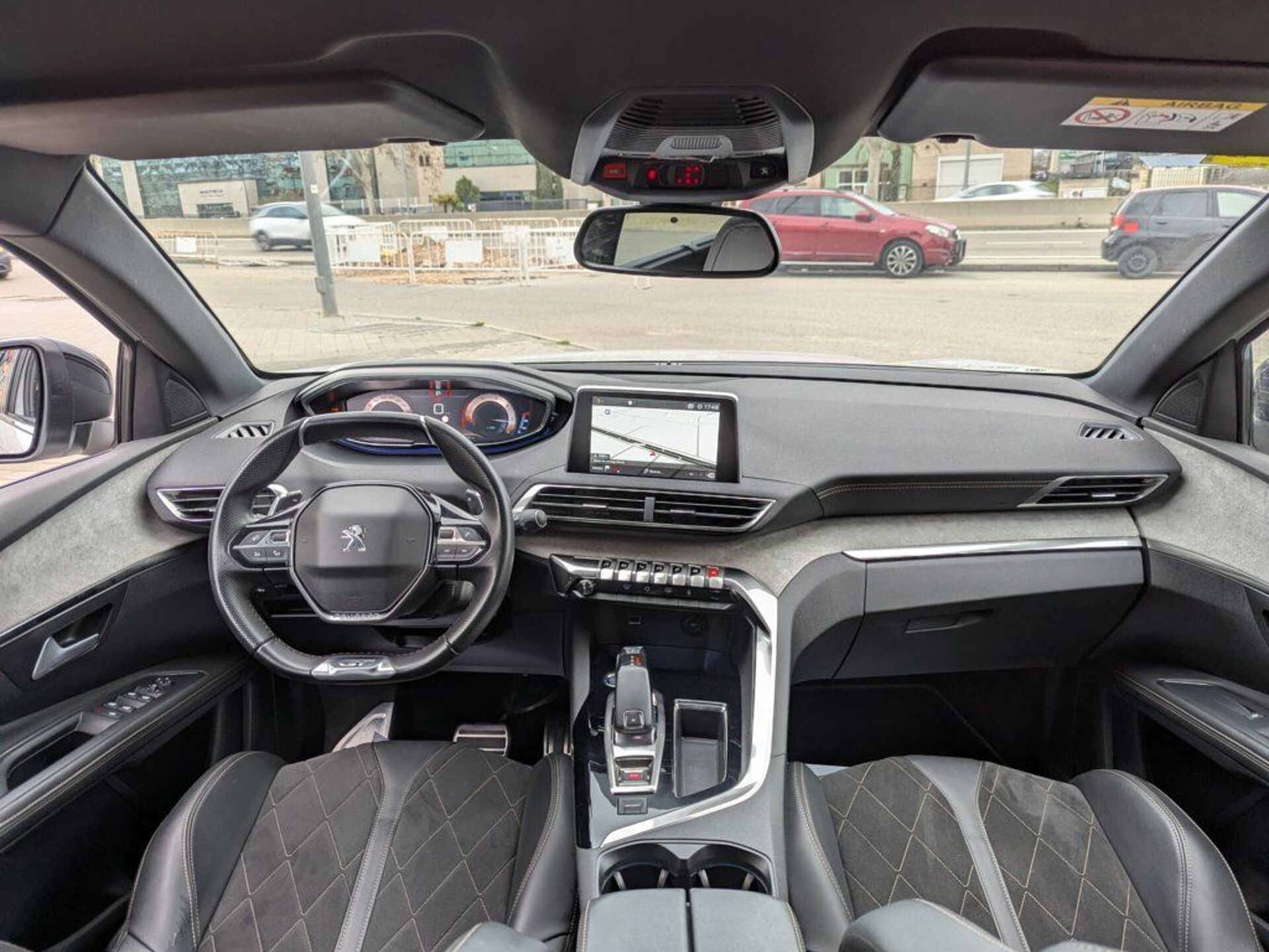 Imagen de PEUGEOT 5008 SUV
