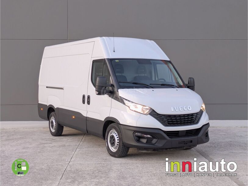 Foto del IVECO Daily Furgón 35S14 V 3520L H2 12.0 136