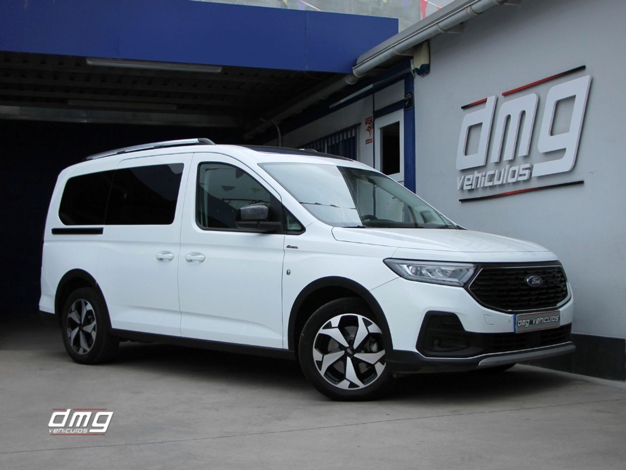 FORD Tourneo Connect (Grand Tourneo Connect 2.0 Ecoblue 90KW) en Barcelona