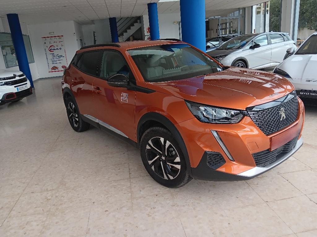PEUGEOT 2008 (1.2 PURETECH 130 S&S ALLURE AUTO 5P) en Badajoz