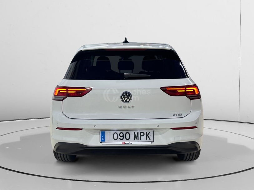 Foto del VOLKSWAGEN Golf 1.0 eTSI Life DSG 81kW