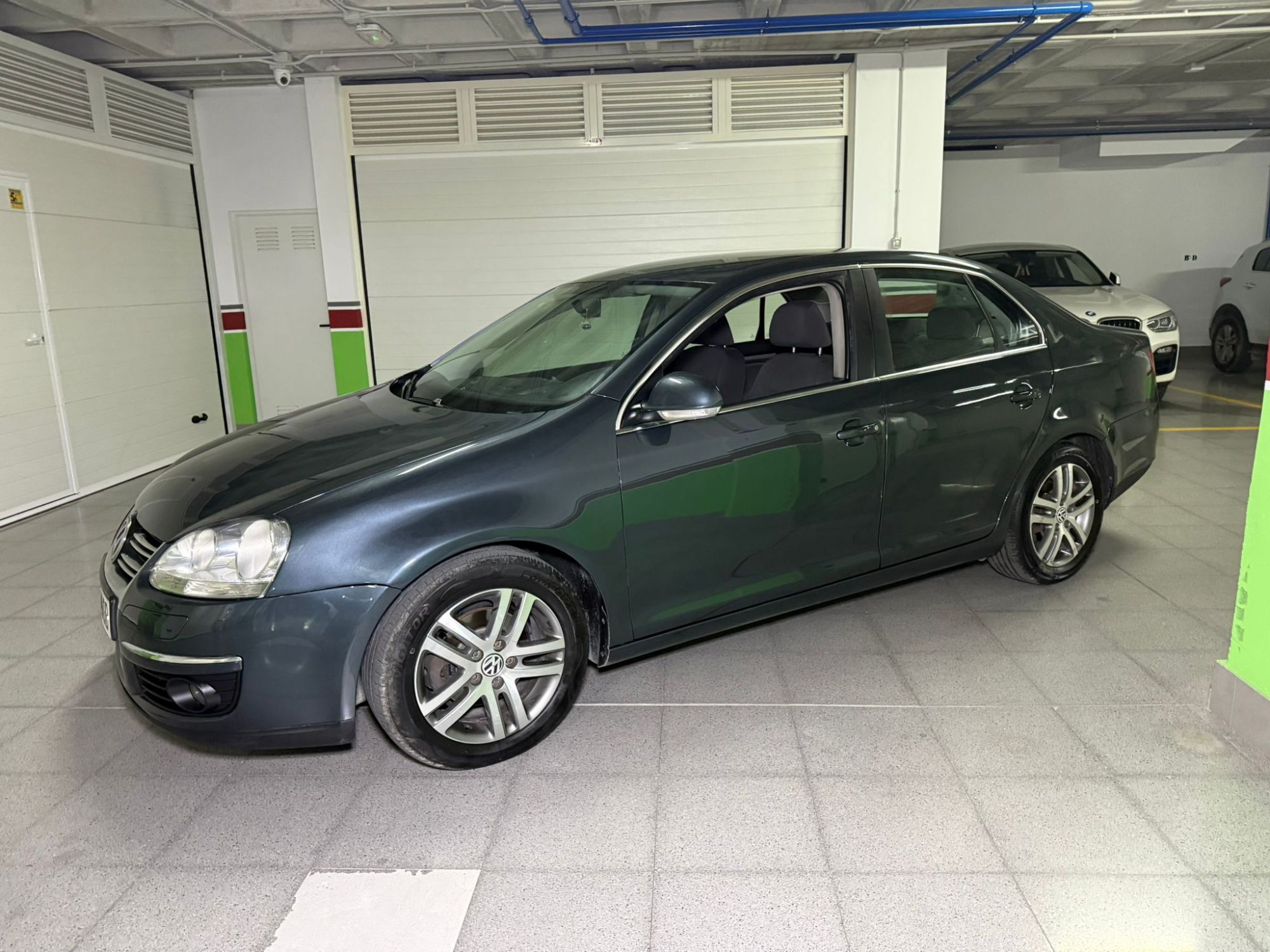 Foto del VOLKSWAGEN Jetta 1.9TDI Advance Bluemotion