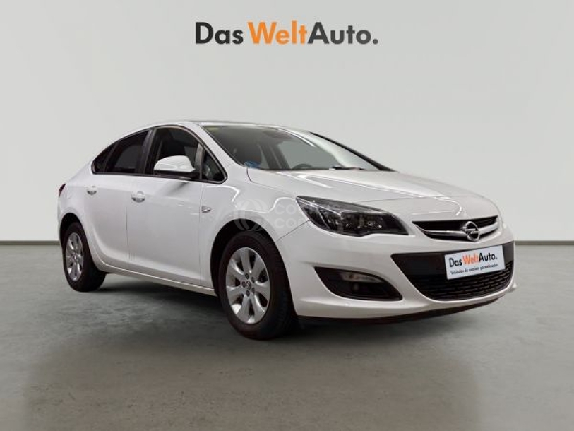 Foto del OPEL Astra Sedán 1.4T GLP Elegance 140