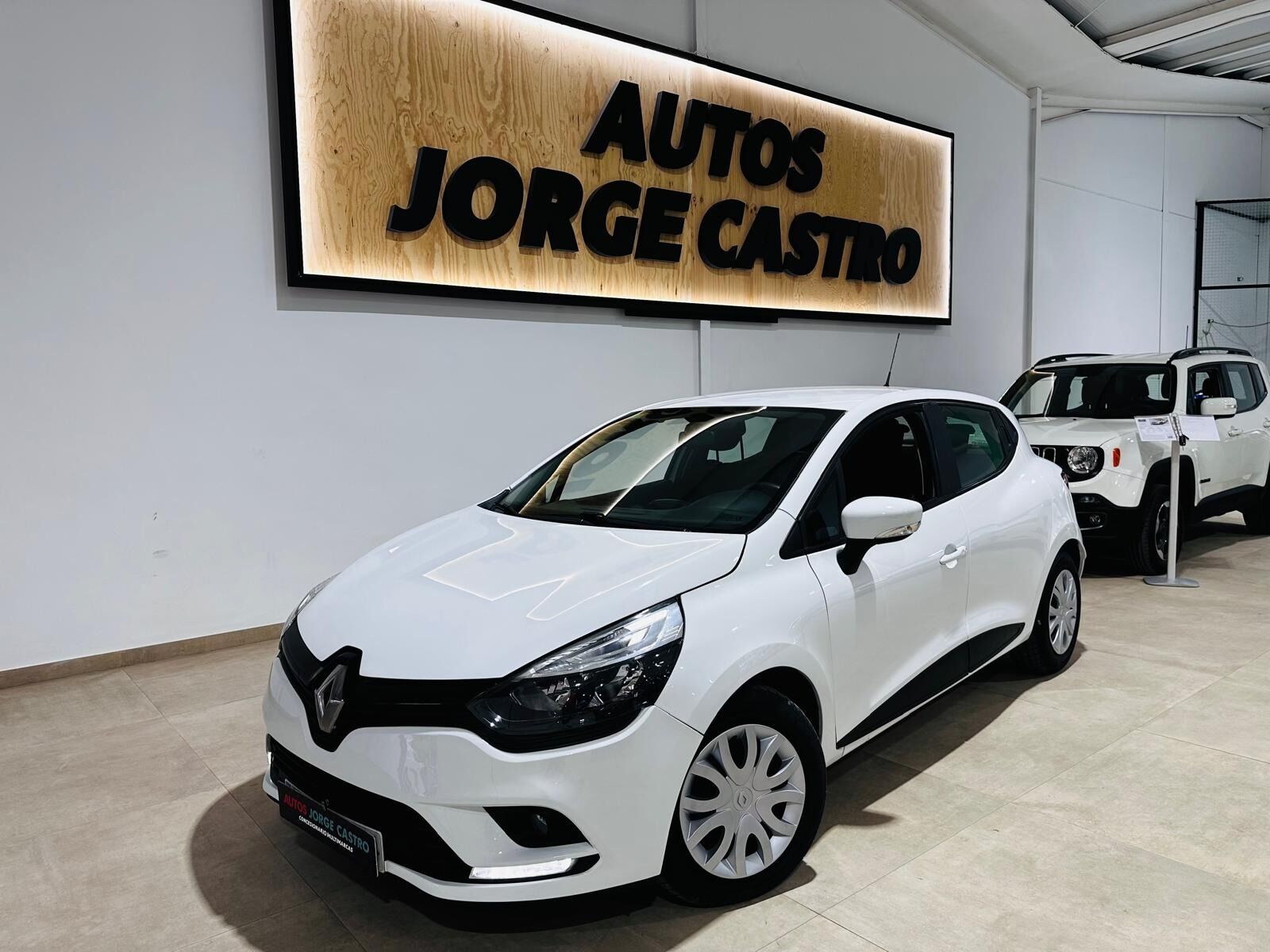 RENAULT Clio (Business dCi 55kW (75CV) -18) en Sevilla