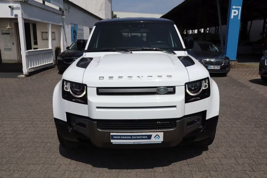 Foto del LAND ROVER Defender 110 3.0D l6 MHEV X-Dynamic SE AWD Aut. 250