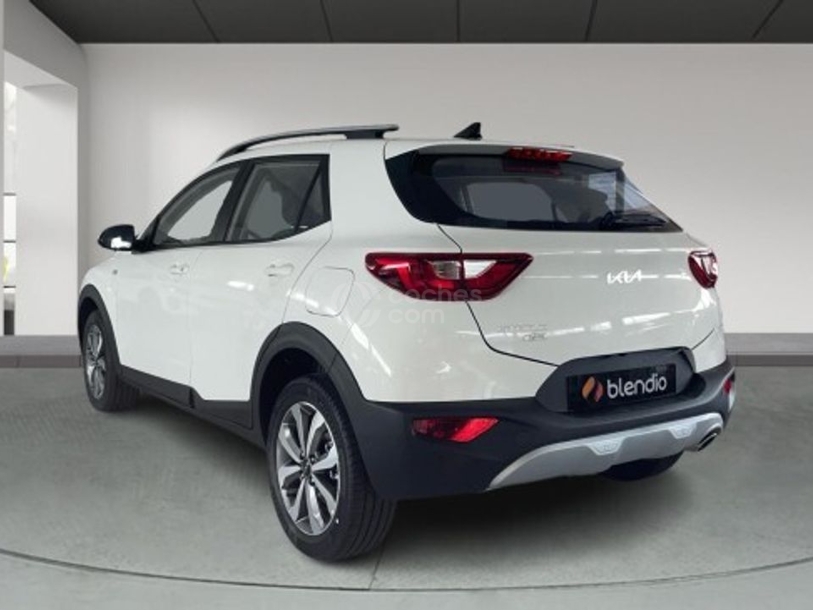 Foto del KIA Stonic 1.0 T-GDi MHEV iMT Concept Plus 100