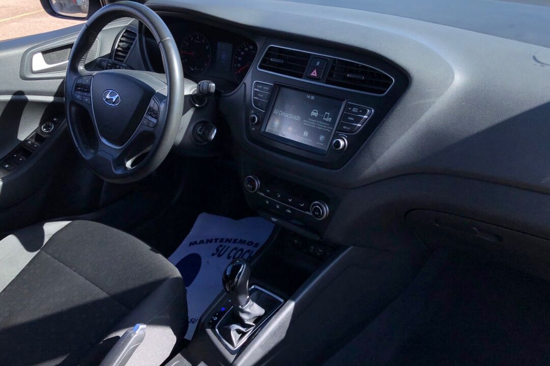 Foto del HYUNDAI i20 1.0 TGDI Tecno LE DT 100