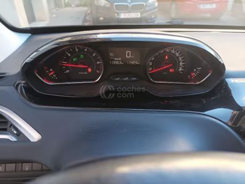 Foto del PEUGEOT 208 1.2 PureTech Style 82