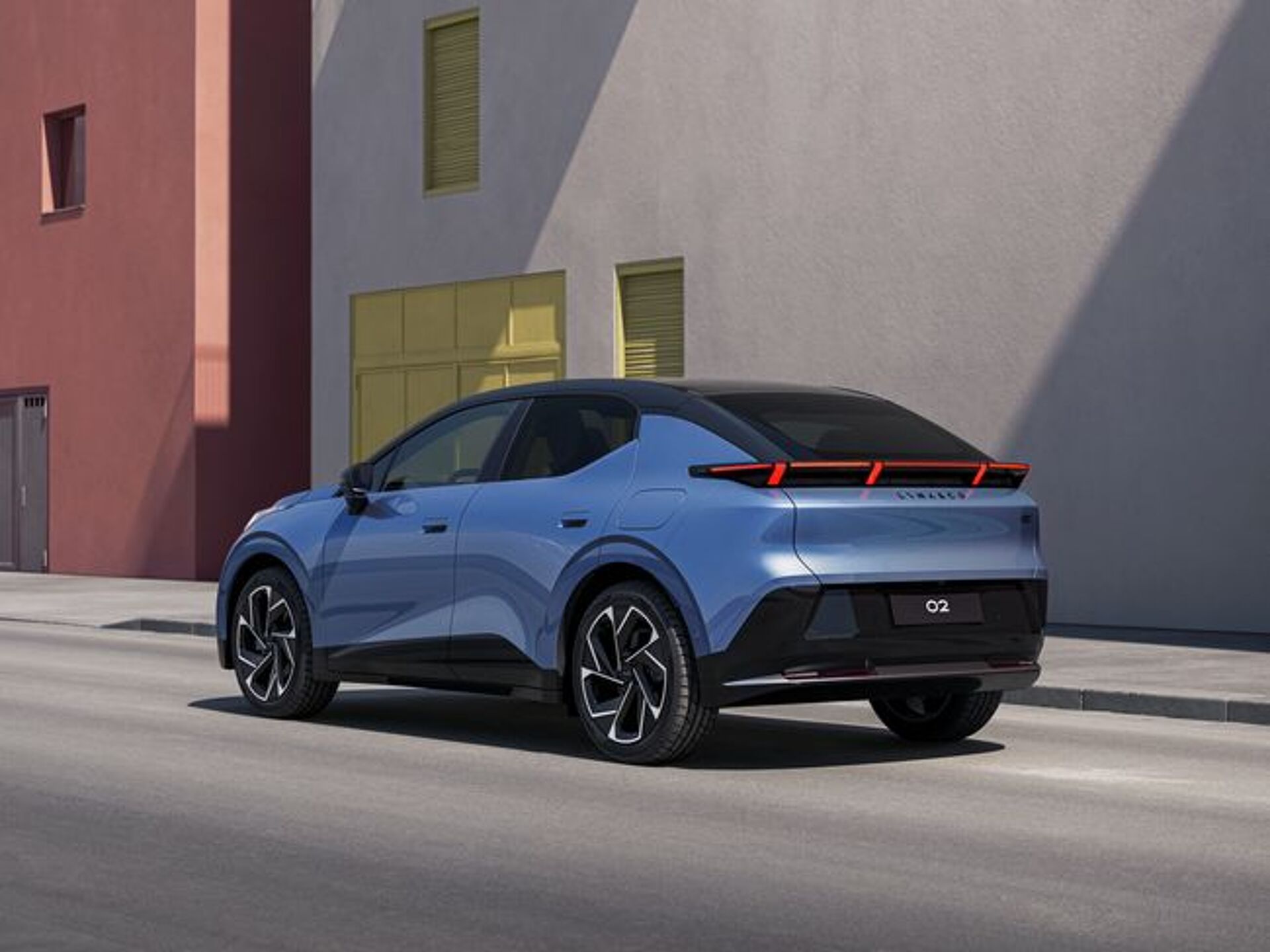 Imagen 3 de LYNK & CO 02