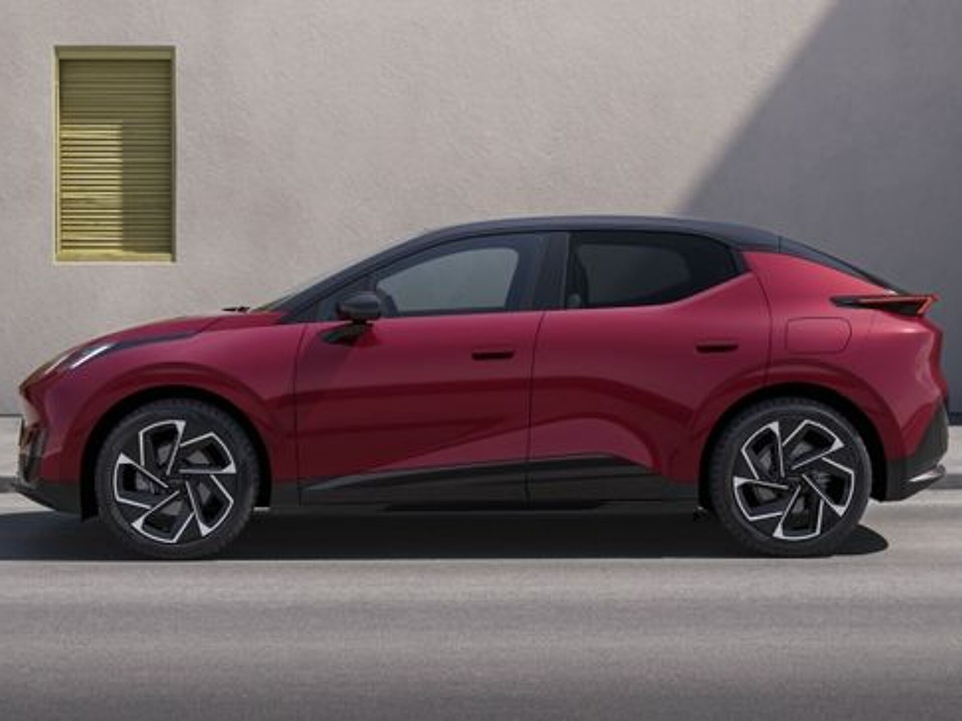 Imagen 2 de LYNK & CO 02