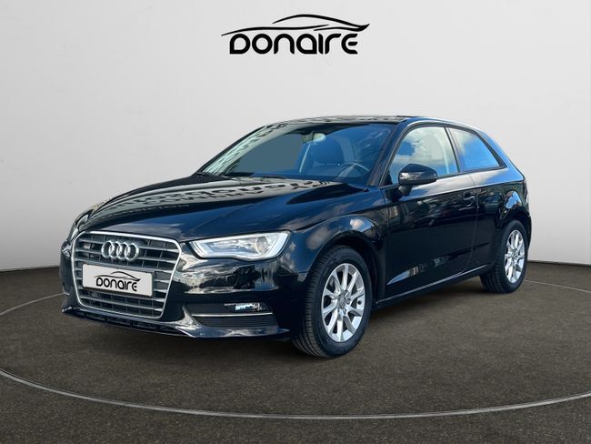 AUDI A3 (1.6 TDI 110cv clean diesel Attraction) en Coruña, A
