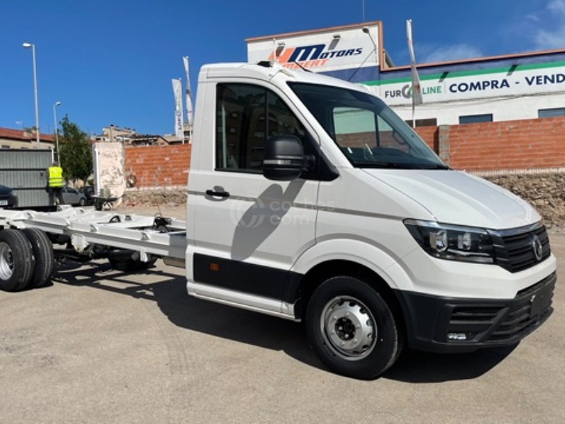 Foto del VOLKSWAGEN Crafter Ch. Cb. 2.0TDI SCR RWD 35 BL L4 Rueda Doble 120kW