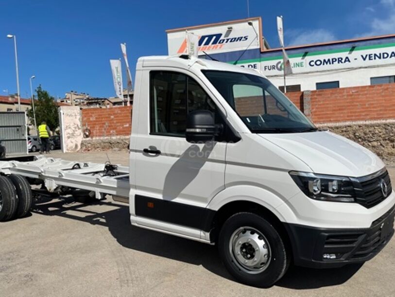 Foto del VOLKSWAGEN Crafter Ch. Cb. 2.0TDI SCR RWD 35 BL L4 Rueda Doble 120kW