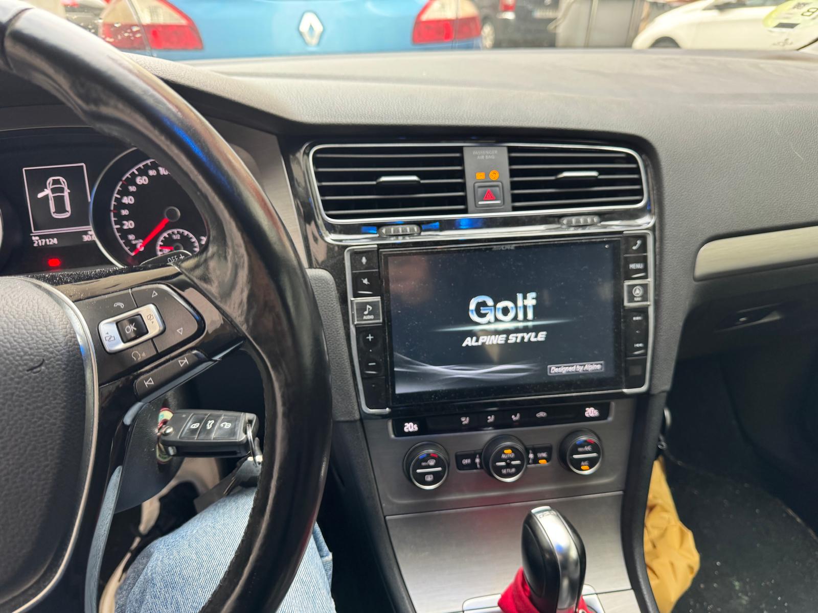 Foto del VOLKSWAGEN Golf Variant 1.6TDI CR BMT Advance DSG 105