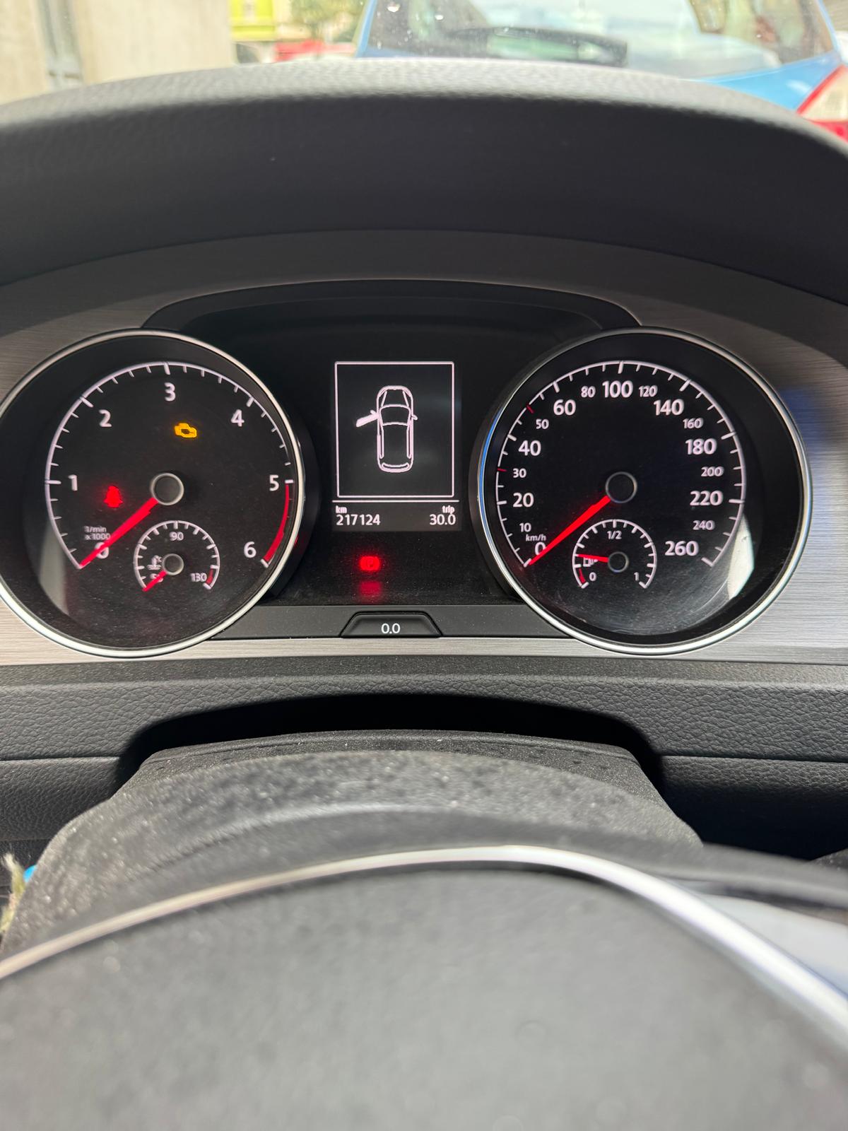 Foto del VOLKSWAGEN Golf Variant 1.6TDI CR BMT Advance DSG 105