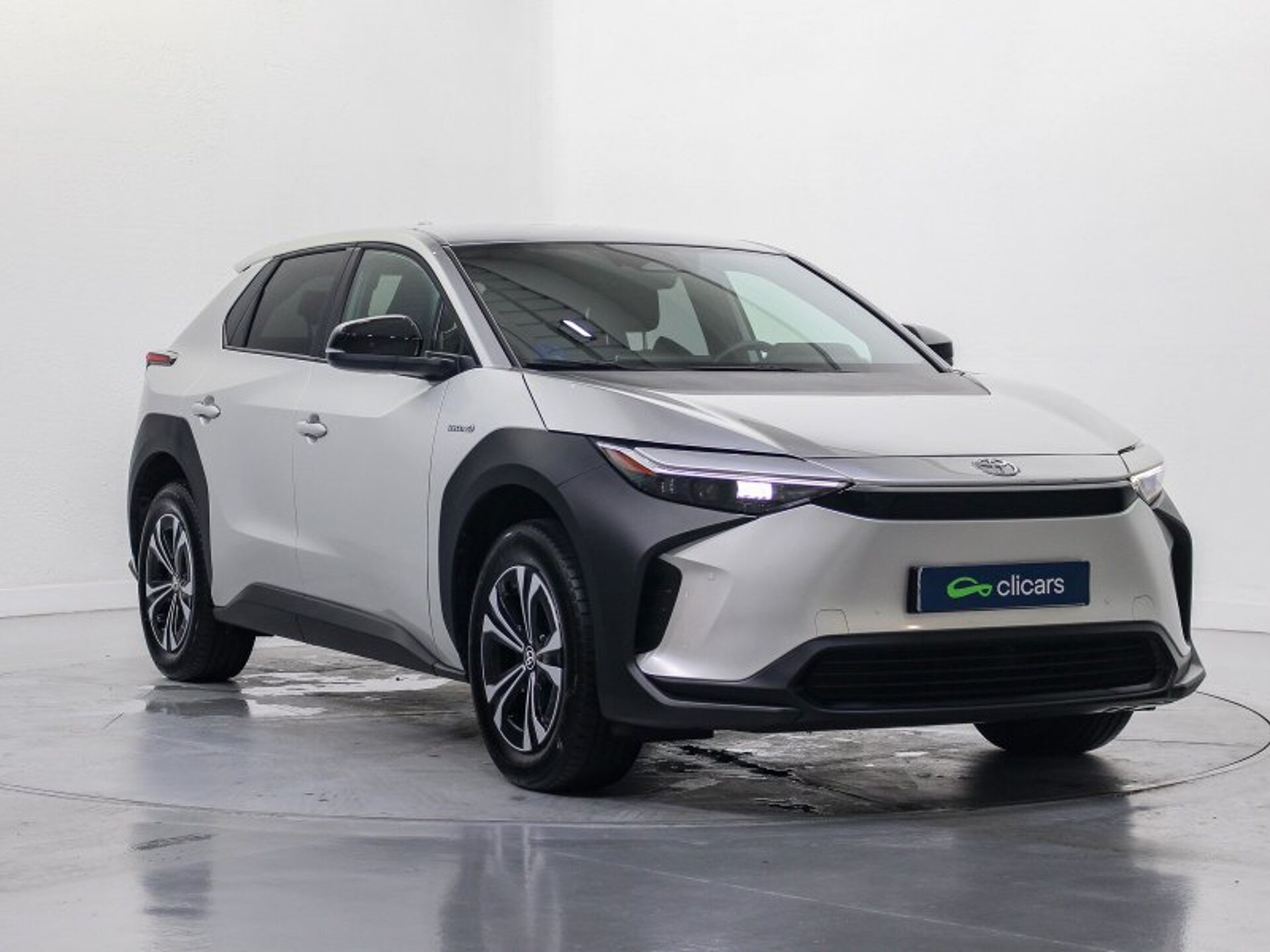 Imagen 3 de TOYOTA bZ4X