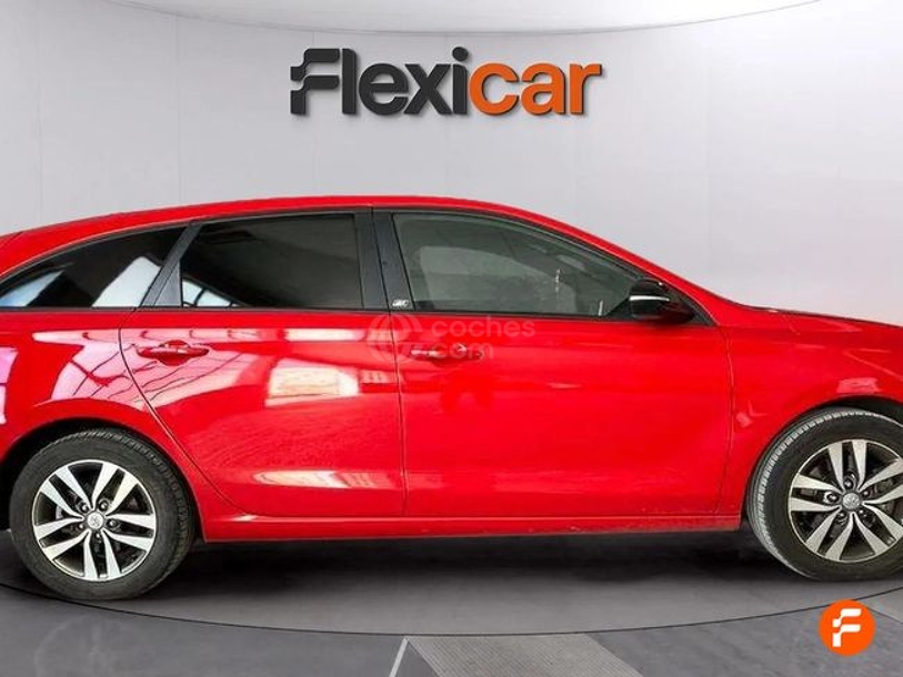 Foto del HYUNDAI i30 CW 1.0 TGDI Go