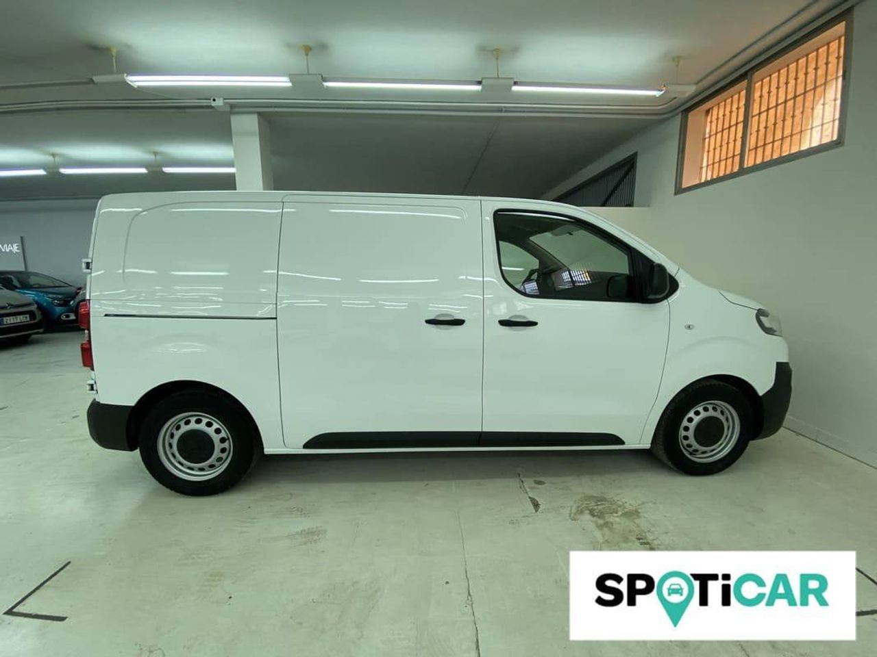 Foto del CITROEN Jumpy Fg. BlueHDI Talla M Confort 120