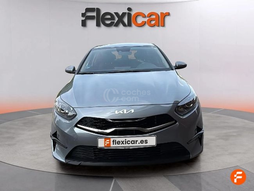 Foto del KIA Ceed 1.0 MHEV Drive DCT 120