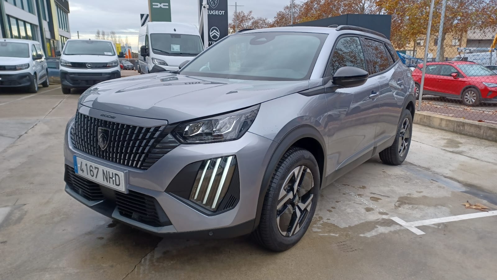 PEUGEOT 2008 (N2008 Allure Hybrid 145 eDCS6) en Barcelona