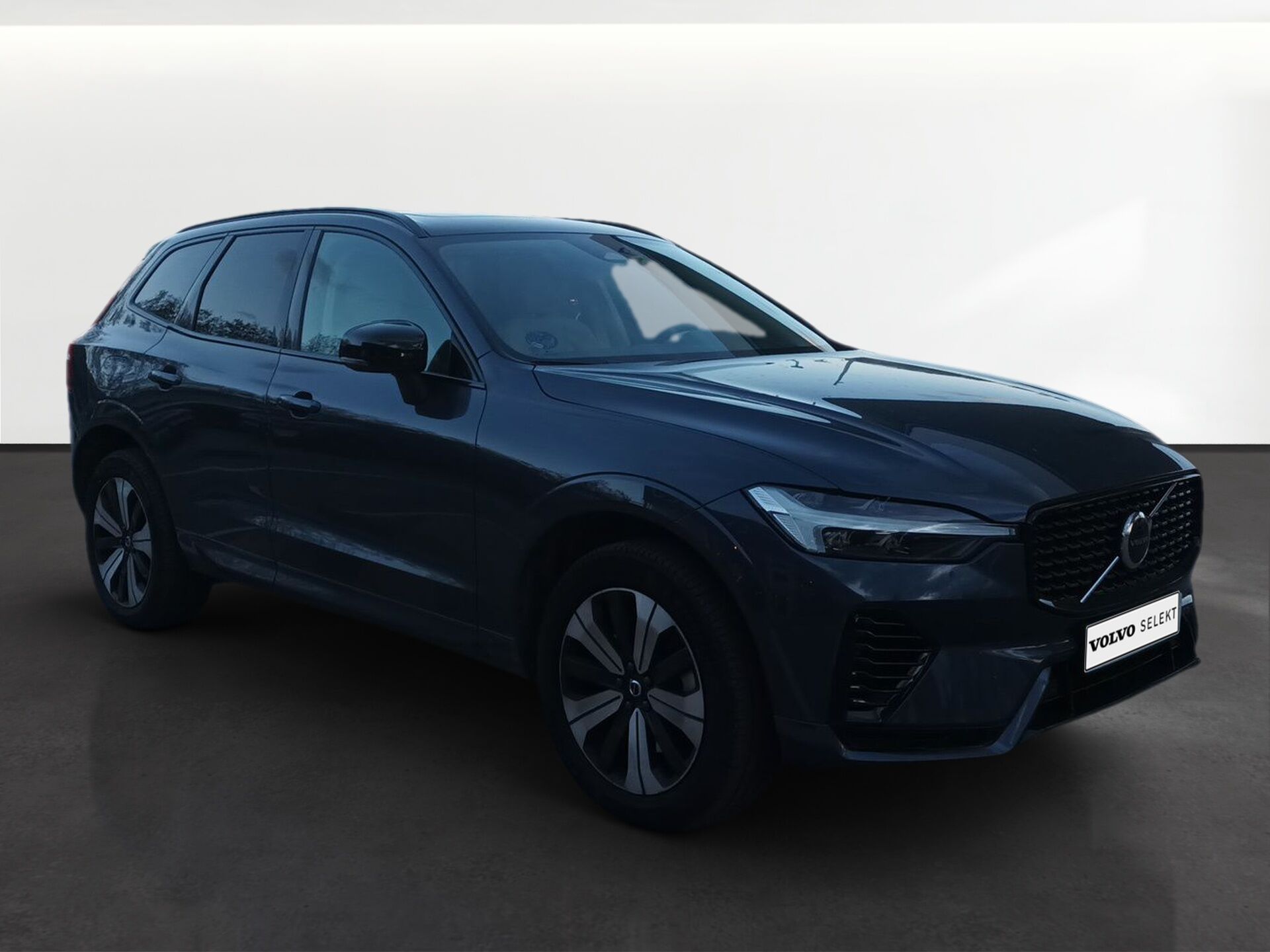 VOLVO XC60 (2.0 T6 RECHARGE PLUS DARK AUTO 4WD 350 5P) en Barcelona