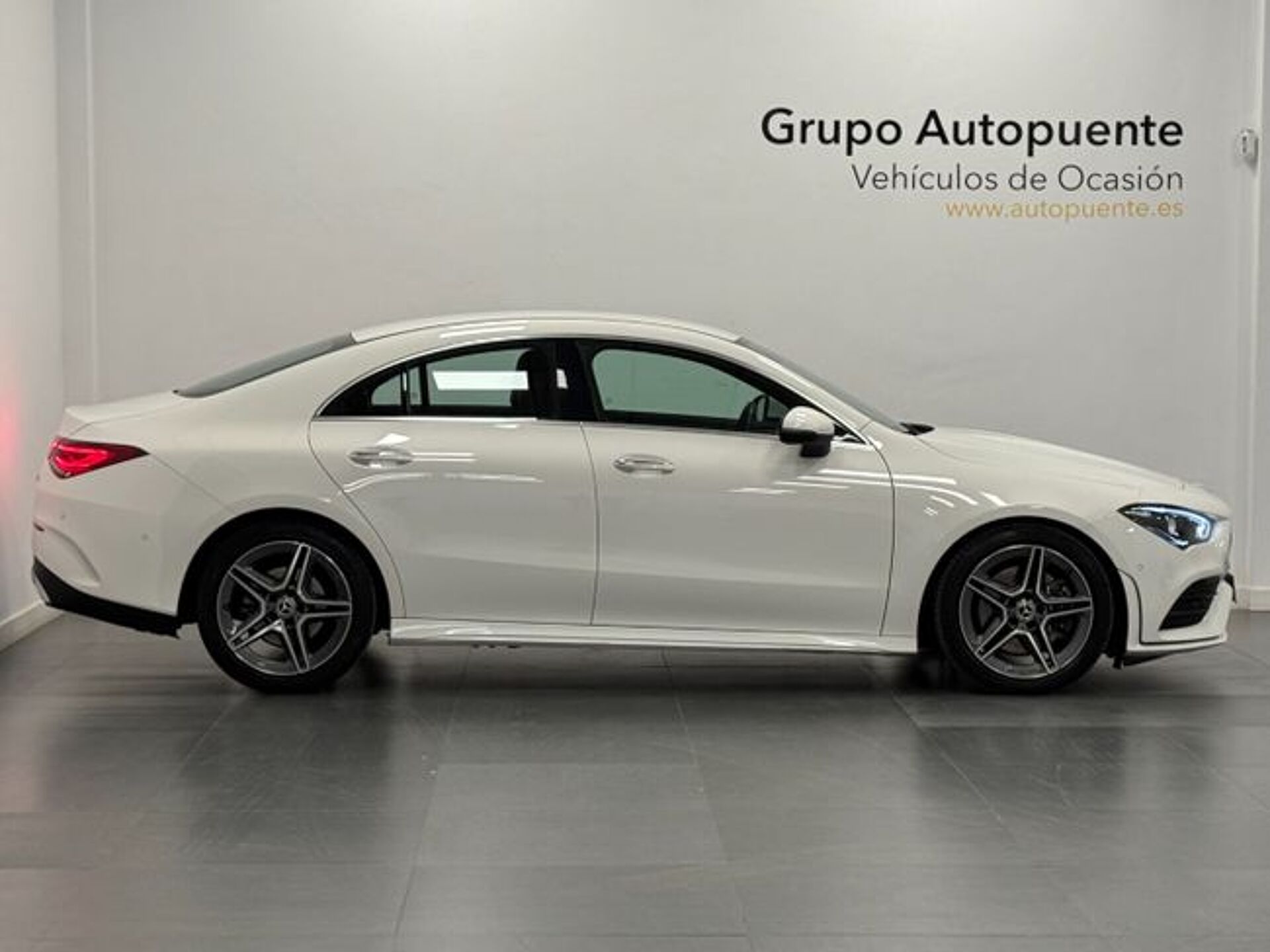 Imagen 2 de MERCEDES Clase CLA