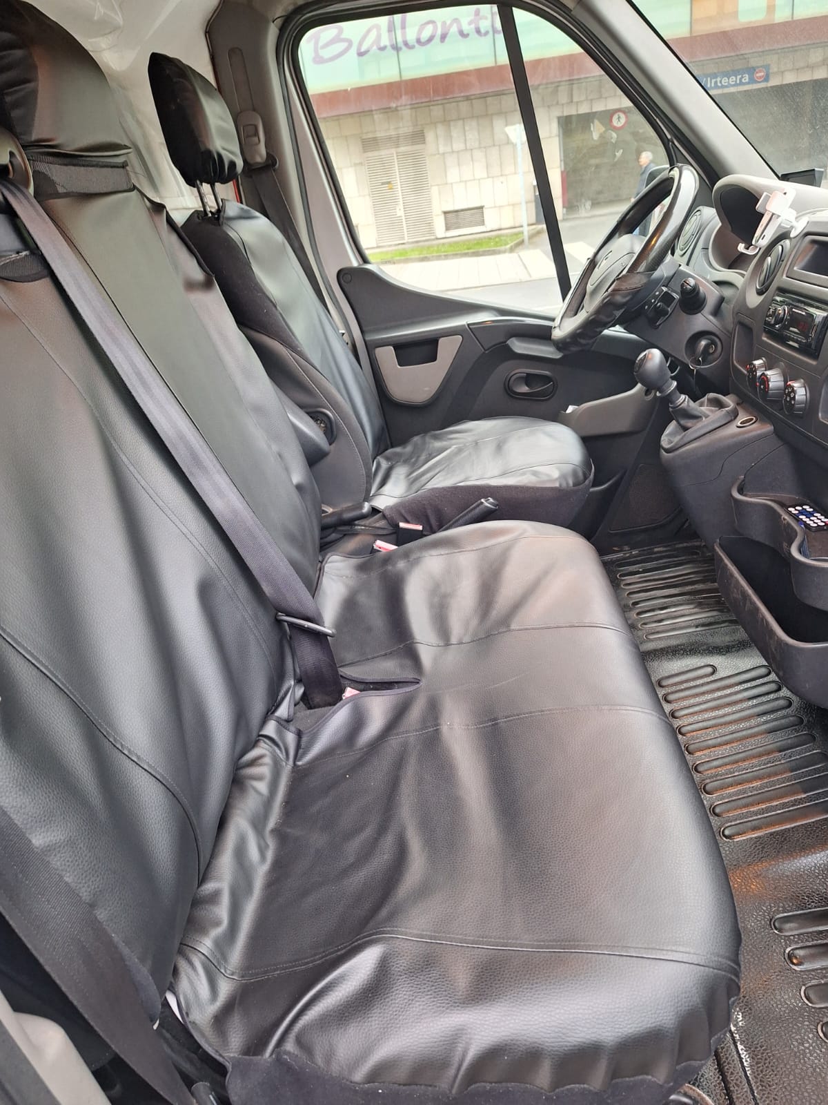 Foto del RENAULT Master Combi9 dCi 125 L2H2 3500 QS