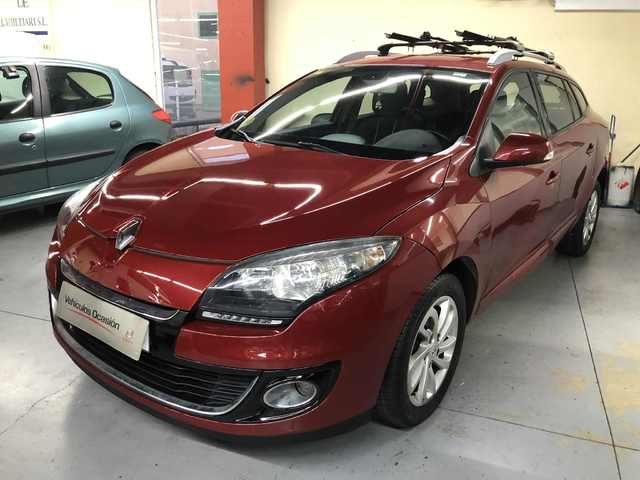 RENAULT Mégane (Sport Tourer Dynamique dCi 81 kW (110 CV)) en Barcelona