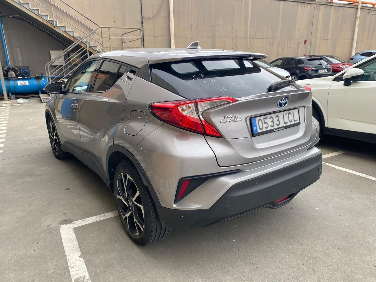 Foto del TOYOTA C-HR 125H Advance