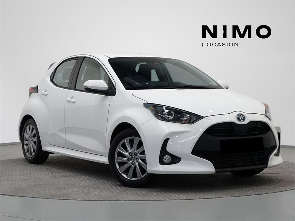 TOYOTA Yaris (1.5 120H Active Tech) en Sevilla