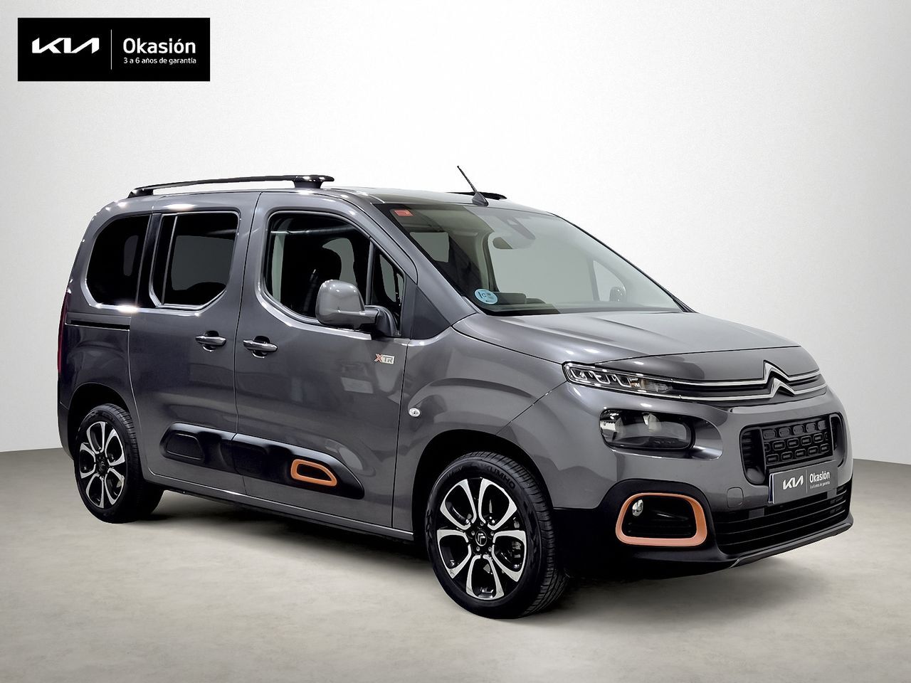 CITROEN Berlingo (Talla M BlueHDi 130 S&S 6v SHINE) en Barcelona
