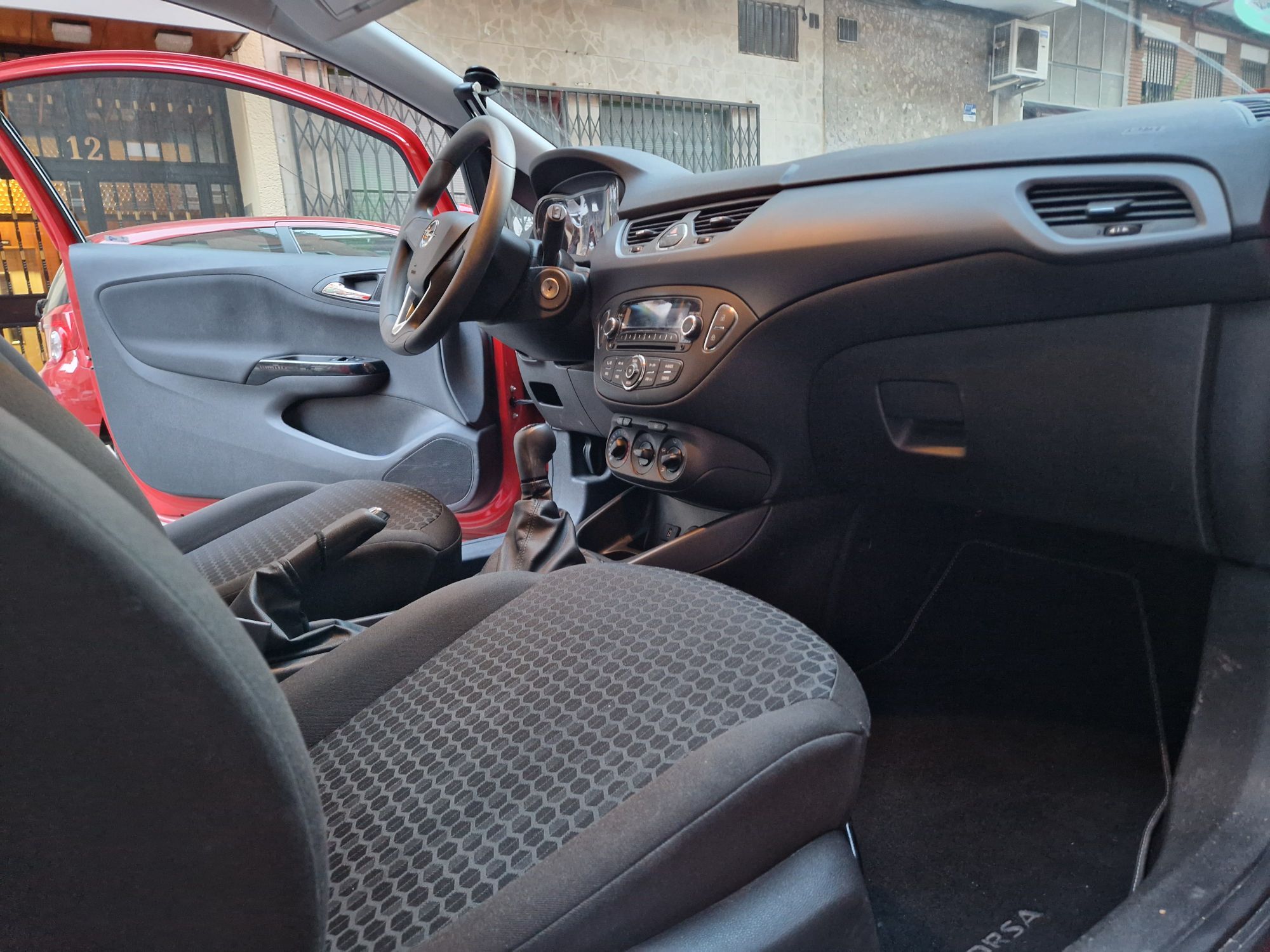 Foto del OPEL Corsa 1.4 Expression 75