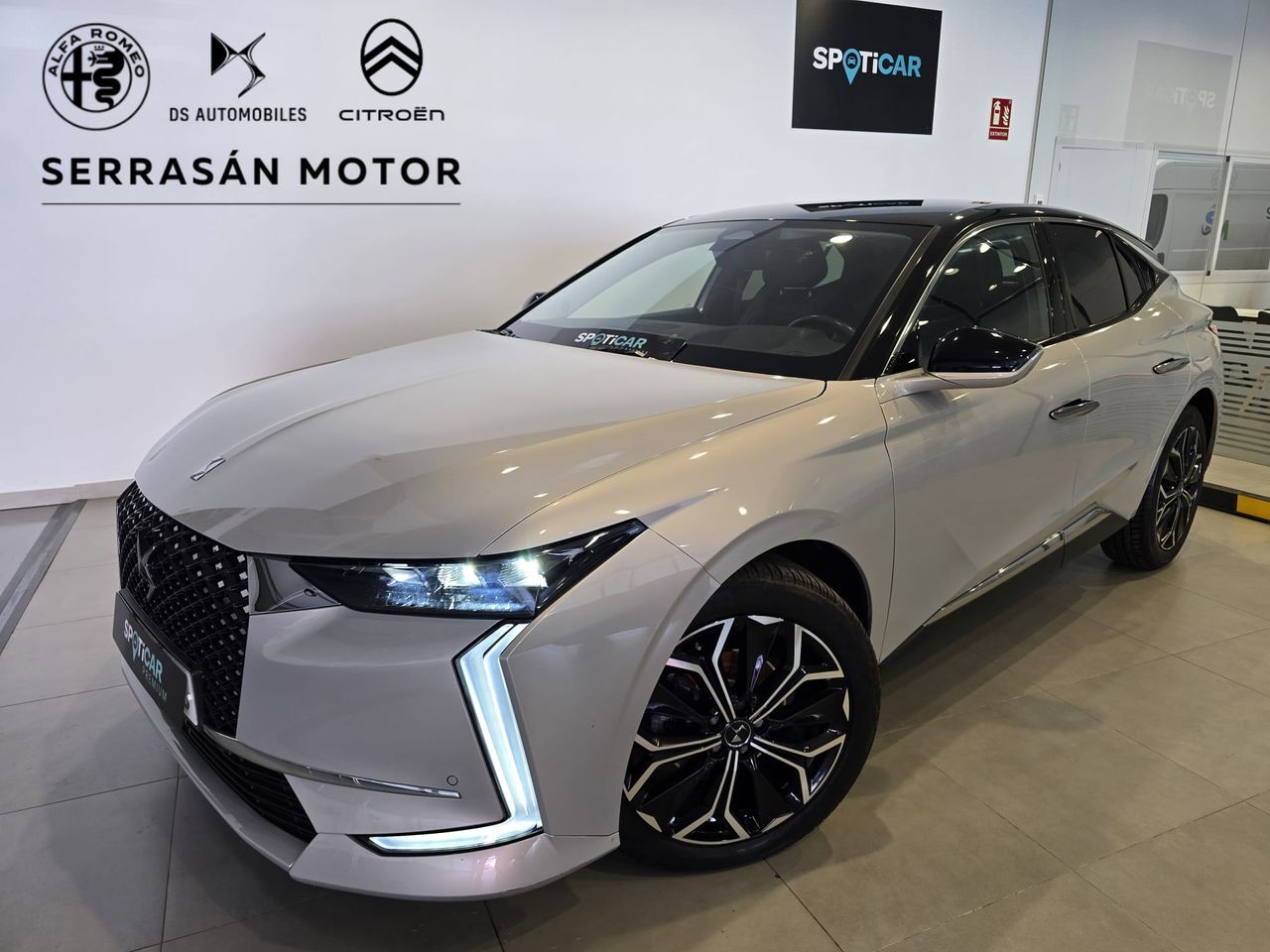 DS DS4 (DS 4 BlueHDi 130 auto RIVOLI) en Badajoz