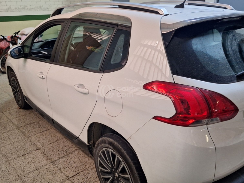 Foto del PEUGEOT 2008 1.6 e-HDI Active